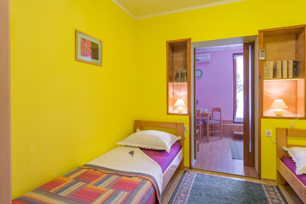 Apartment Danica Maslenica Buitenkant foto