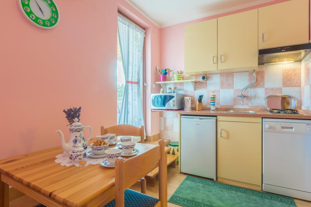 Apartment Danica Maslenica Buitenkant foto