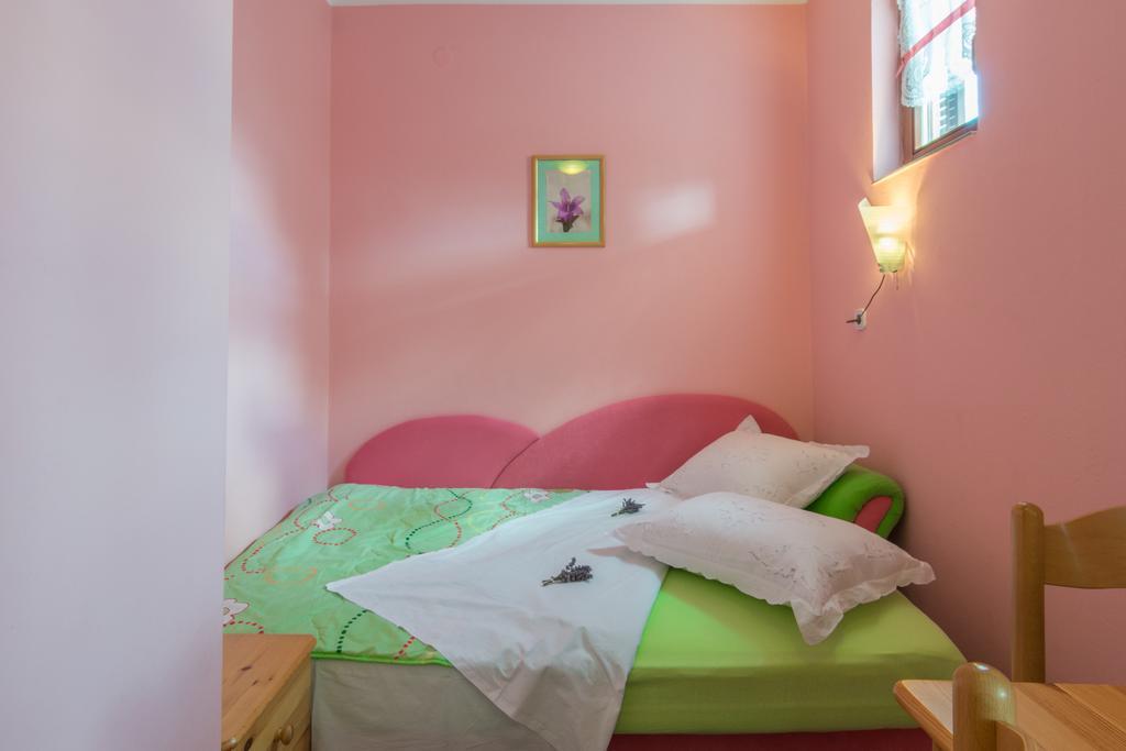 Apartment Danica Maslenica Buitenkant foto